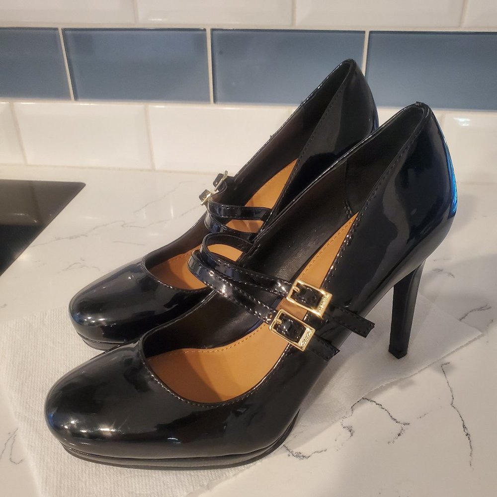 New! Gorgeous Calvin Klein Mary Jane Pumps Size 8